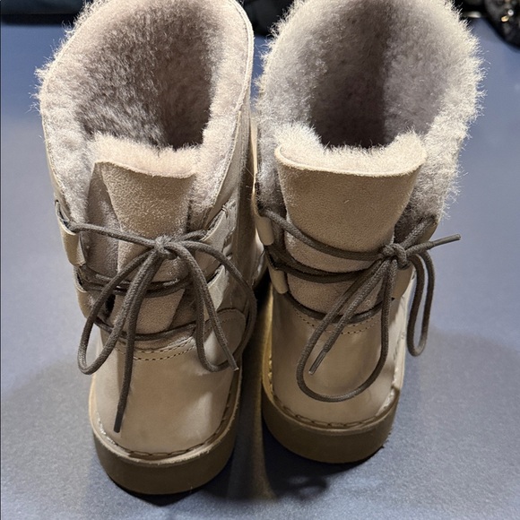 UGG Women's Light Gray Ankle Booties - Picture 2 of 5